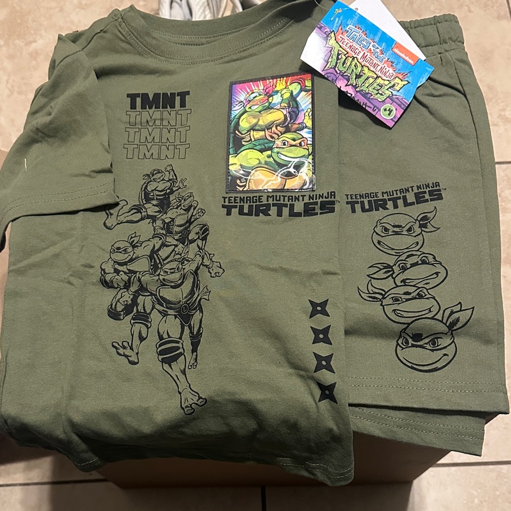 Boy’s Teenage Mutant Ninja Turtles Olive Green Graphic Tee & Shorts Set